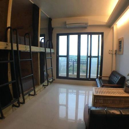 เวฟ แบ็กแพกเกอร์ Hostel โถวเฉิง ภายนอก รูปภาพ